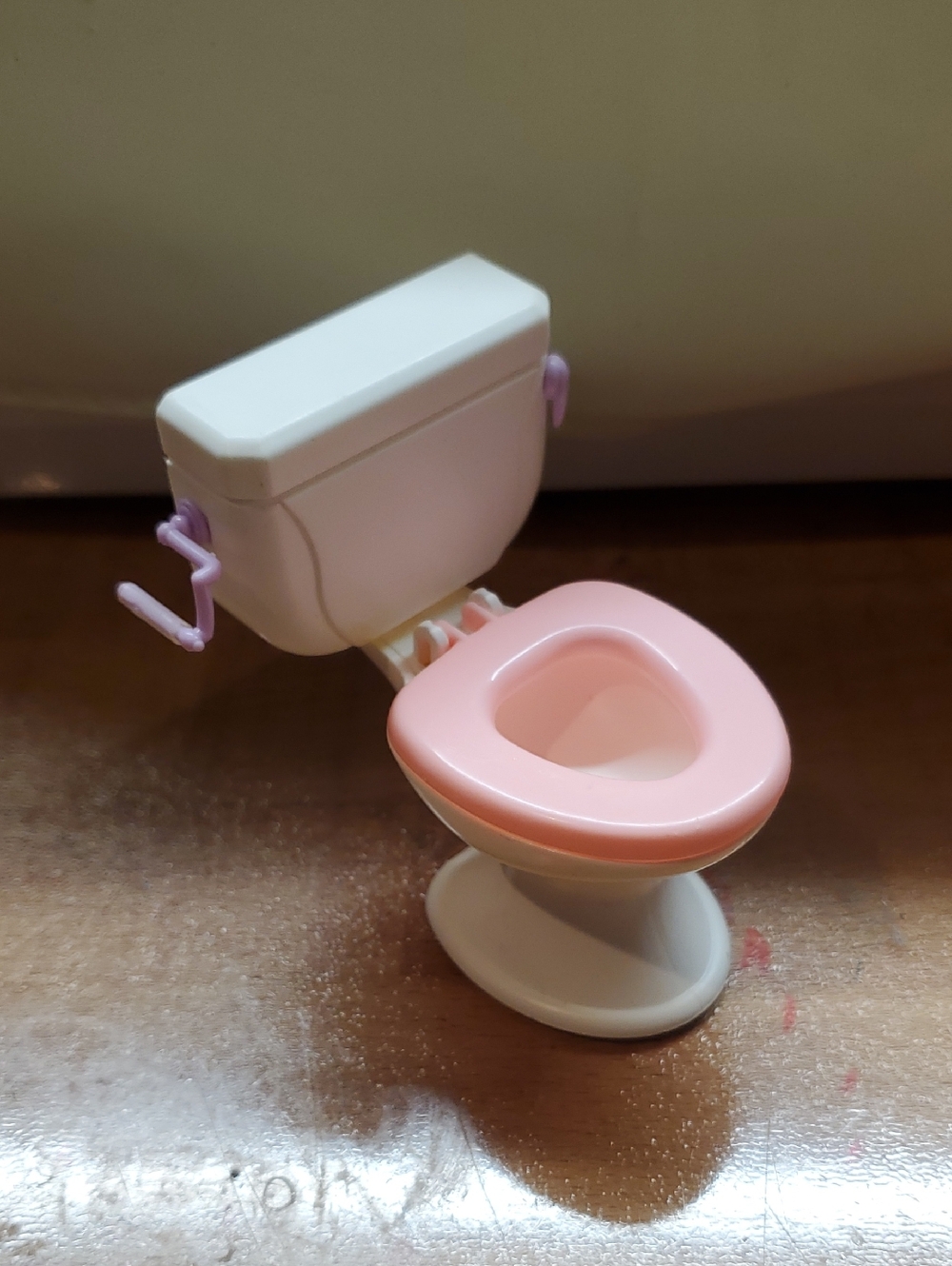 2005 Barbie Tinkle Time Kelly Toilet